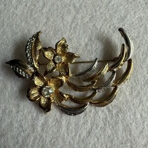 Vintage Gold Silver Tone Floral Rhinestone‎ Brooch Pin Two Flowers Leaves 3"